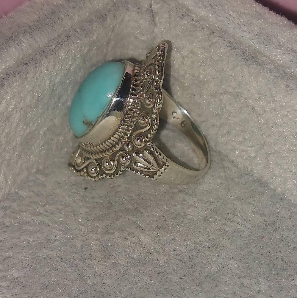Vintage Style Silver Turquoise Statement Ring - Picture 3 of 7